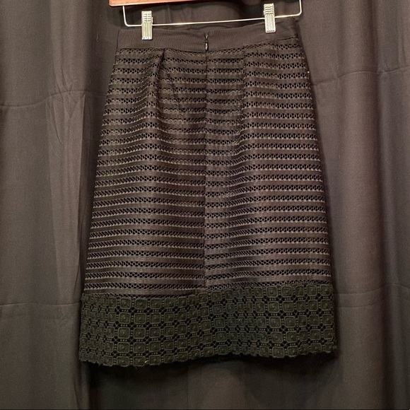 Le Chateau | Knee Length Black Skirt - Picture 2 of 3